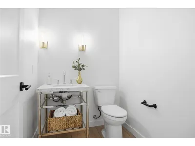 9703 68 AV NW photo 21