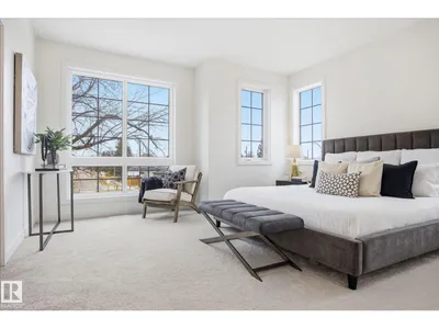 9703 68 AV NW photo 22