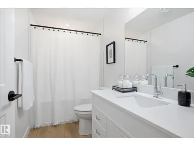9703 68 AV NW photo 39