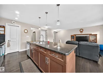 4904 214 ST NW photo 13