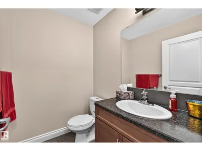 4904 214 ST NW photo 19