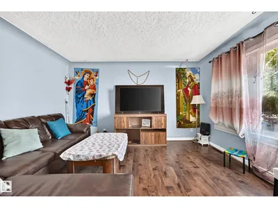 12440 82 ST NW photo 5