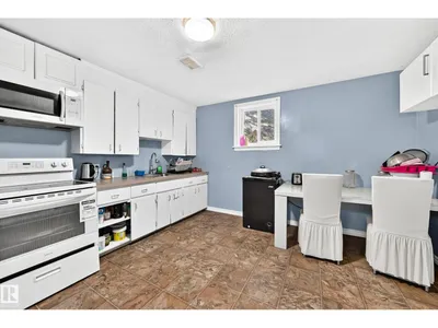 12440 82 ST NW photo 24