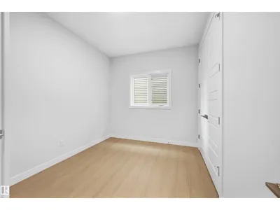 19004 20 AV NW photo 6