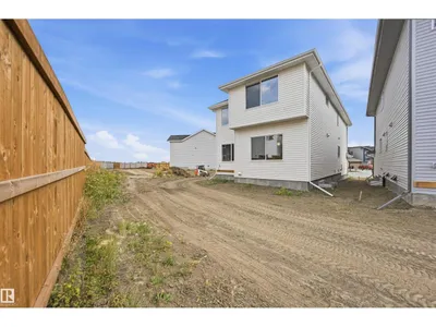 19004 20 AV NW photo 43
