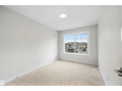 19004 20 AV NW photo 40