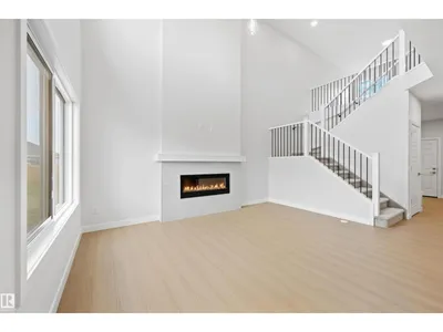 19004 20 AV NW photo 11