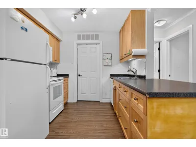 #421 13005 140 AV NW photo 15