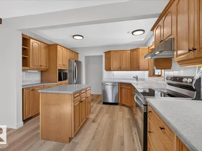 8515 56 ST NW photo 18