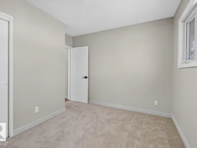 8515 56 ST NW photo 30
