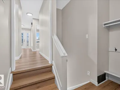 8515 56 ST NW photo 37