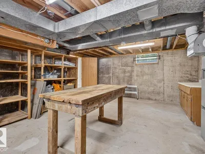 8515 56 ST NW photo 57