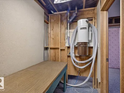 8515 56 ST NW photo 49