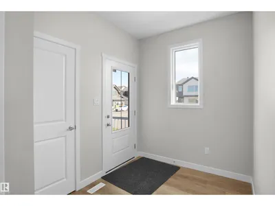 2204 194 ST NW photo 4