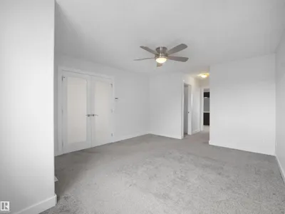 7628 10 AV SW SW photo 20