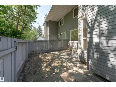 #10 1415 62 ST NW photo 37