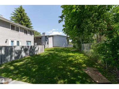 #10 1415 62 ST NW photo 38