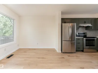 #10 1415 62 ST NW photo 7