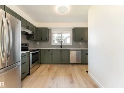 #10 1415 62 ST NW photo 9