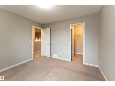 17523 56 ST NW photo 32