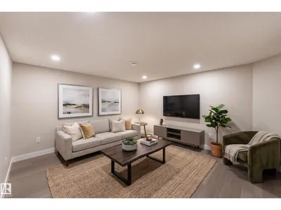 17523 56 ST NW photo 35