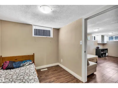 11722 81 ST NW photo 23
