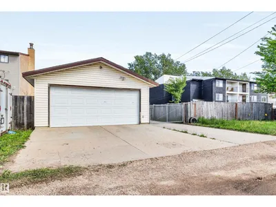 11722 81 ST NW photo 31