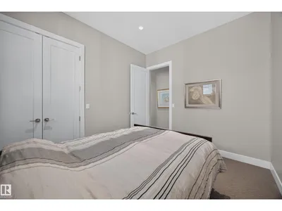14606 95 AV NW photo 30