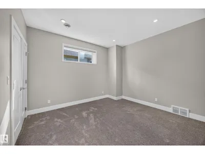 14606 95 AV NW photo 49