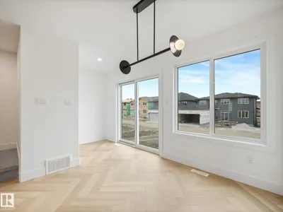 82 Clydesdale Lane photo 11