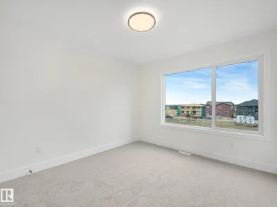 82 Clydesdale Lane photo 24