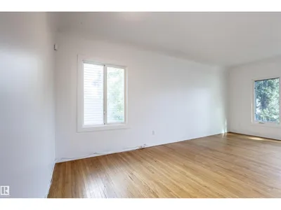 13716 115 AV NW photo 6