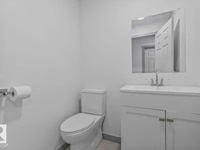 91 HILTON CV photo 29