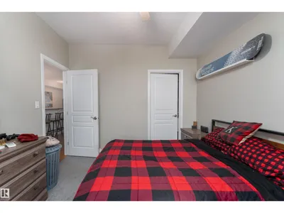 #104 11933 106 AV NW photo 15
