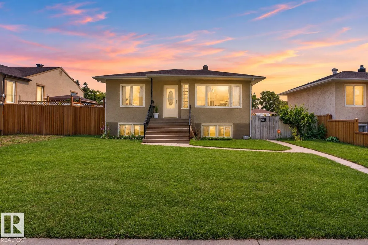 12229 88 ST NW exterior