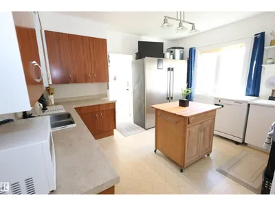 12229 88 ST NW photo 13