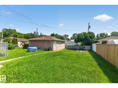12229 88 ST NW photo 30