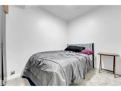 266 CHARLESWORTH DR SW photo 39