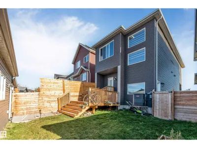 266 CHARLESWORTH DR SW photo 4