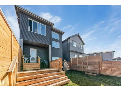 266 CHARLESWORTH DR SW photo 5