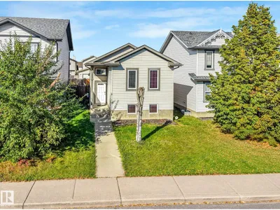 11644 167A AV NW photo 5