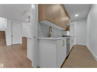 3005 7A Avenue SW photo 14