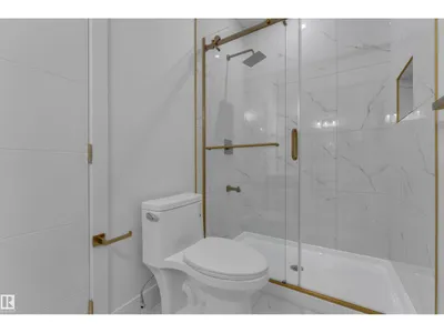 3005 7A Avenue SW photo 22