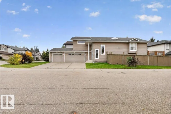 508 77 ST SW photo 3