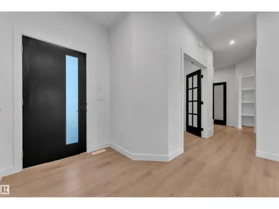 8 ELDRIDGE PT photo 8