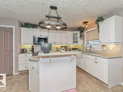 16532 75 ST NW photo 20