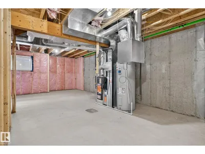 #35 2710 66 ST SW photo 42