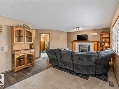 16 HARROLD PL photo 11