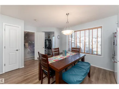 5632 203 ST NW photo 9