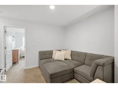 2205 82 ST SW SW photo 14